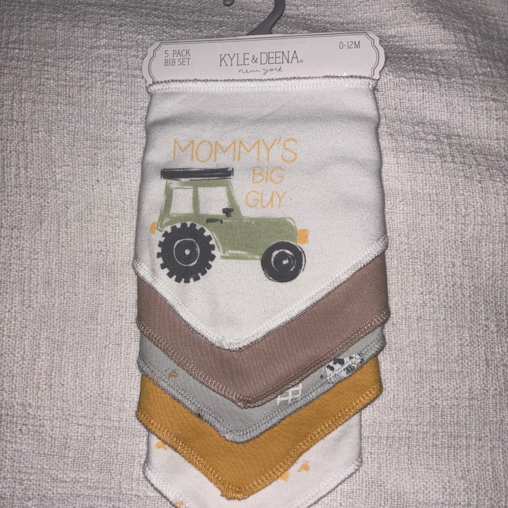 Baby Bibs: 5 pack. NEW/UNOPENED. Kyle & Deena